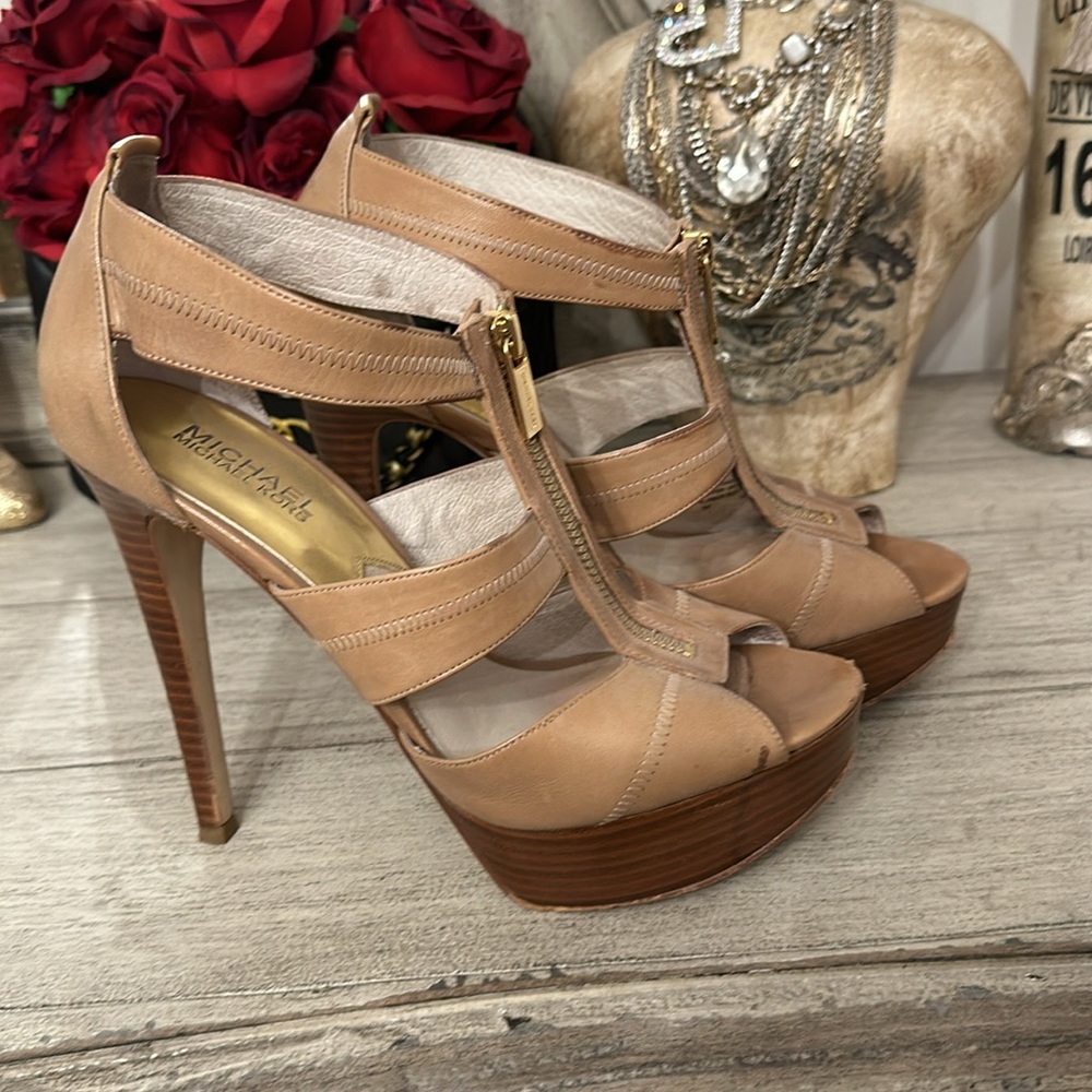 Michael Kors size 9 tan leather, high heel sandals - Picture 4 of 6